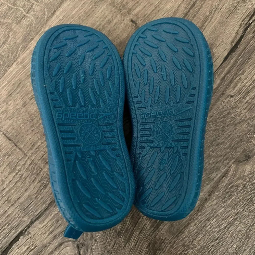 Speedo Slip On Water Shoes Size US 5/6